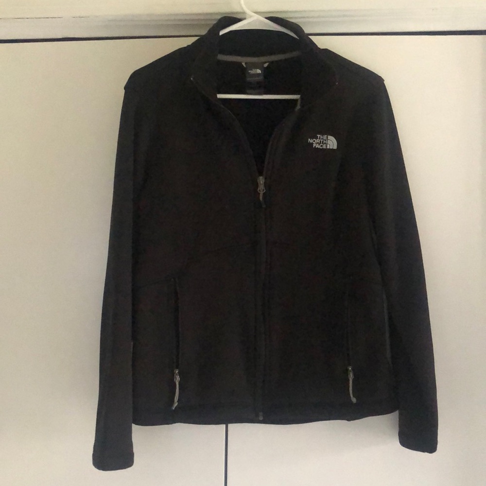 Women’s black north face jacket - M